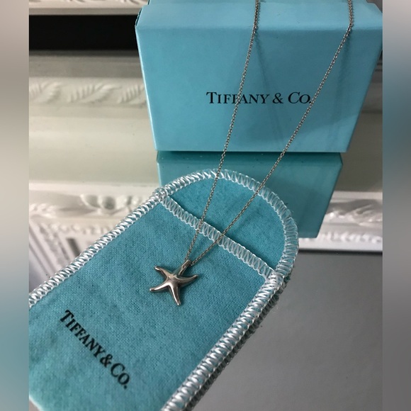❌SOLD❌Tiffany & Co Elsa Peretti Sterling Silver Starfish Pendant Necklace *MINT* - Picture 3 of 3
